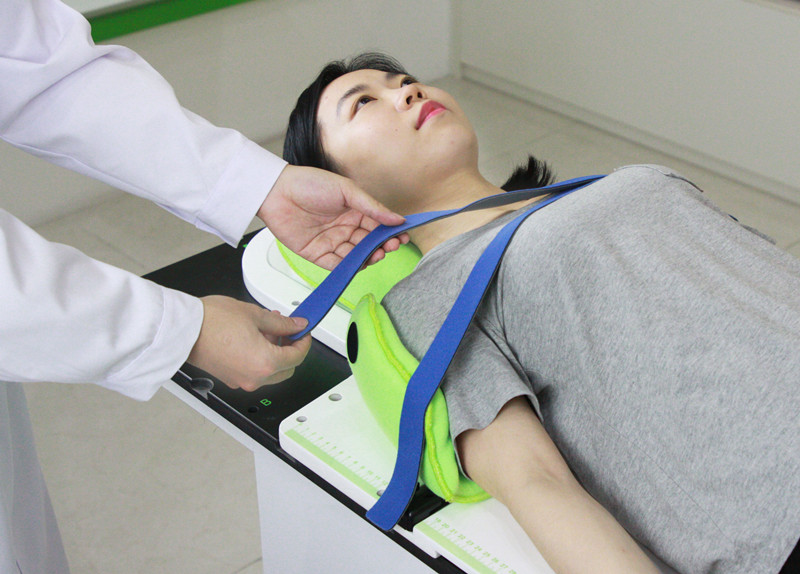 hold the cushion around the patient.jpg hold the cushion around the patient.jpg